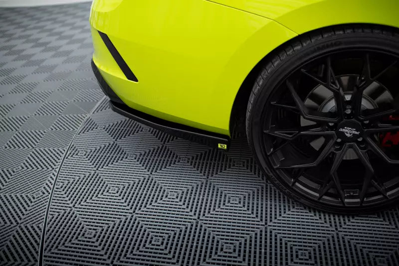 Maxton Design Diffusor Flaps V.3 für Skoda Octavia RS 4 IV Hochglanz schwarz – Ansicht 3