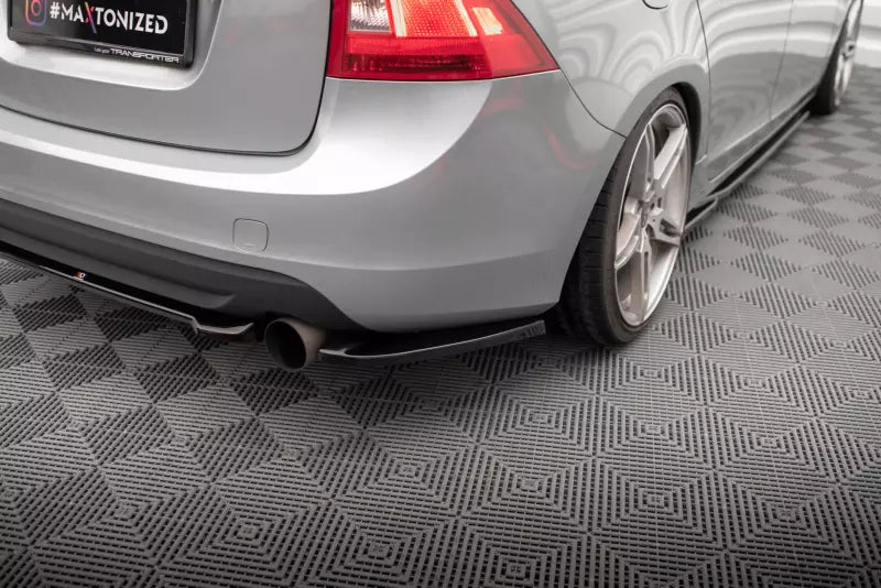 Maxton Design Diffusor Flaps für Volvo S60 II R-Design Y20 Hochglanz schwarz – Ansicht 1