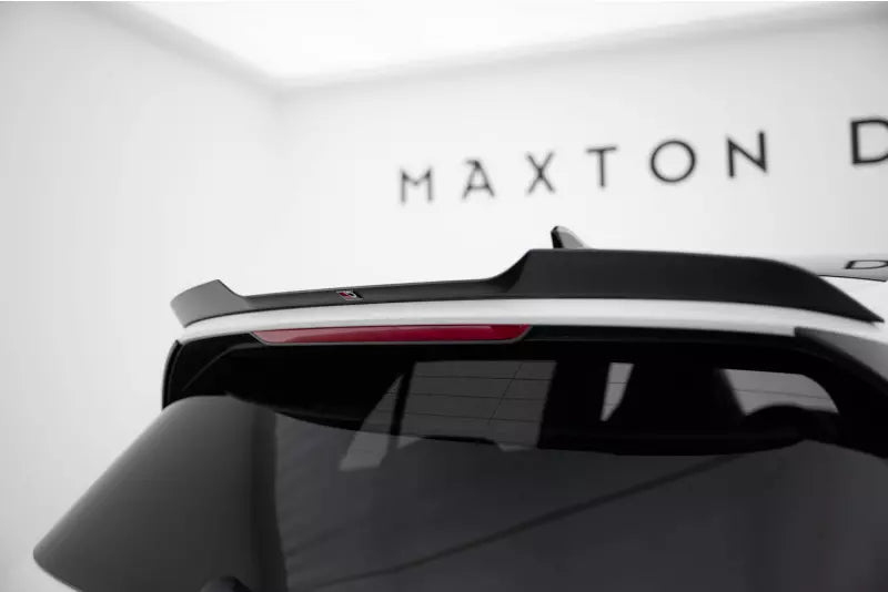 Maxton Design Heckspoiler Lippe V.2 für VW Golf 8 GTI / GTD und R (nicht performance) Hochglanz schwarz – Ansicht 1