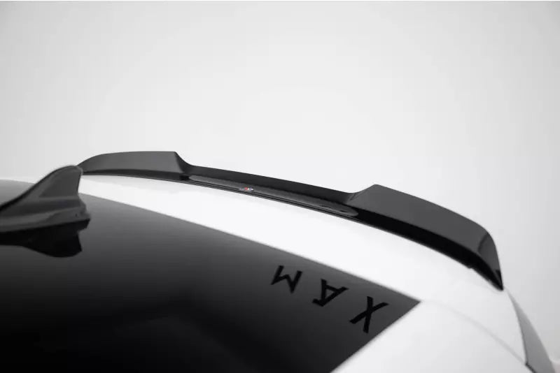 Maxton Design Heckspoiler Lippe V.2 für VW Golf 8 GTI / GTD und R (nicht performance) Hochglanz schwarz – Ansicht 4