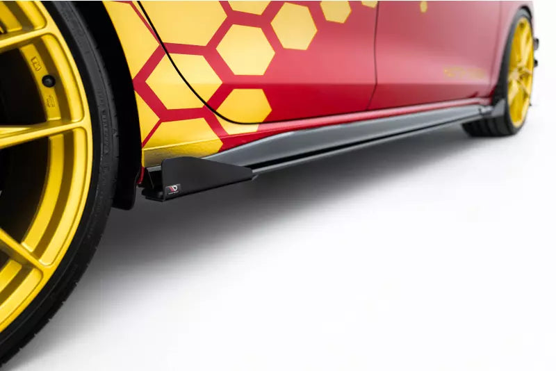Maxton Design Street Pro Schweller Flaps für VW Golf 8 GTI / Clubsport / GTD / R-Line Hochglanz schwarz – Ansicht 2