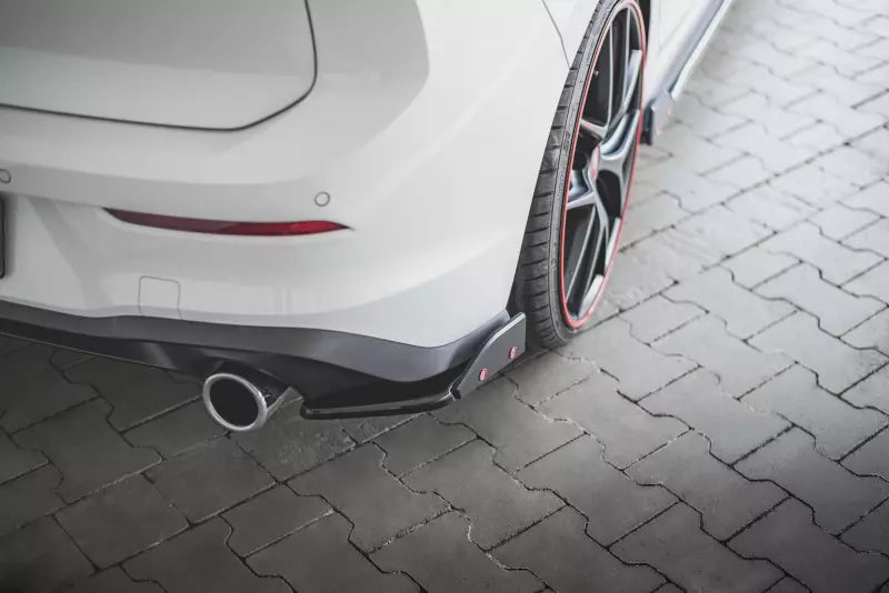 Maxton Design Diffusor Flaps V.2 für VW Golf 8 GTI / GTD Hochglanz schwarz – Ansicht 2