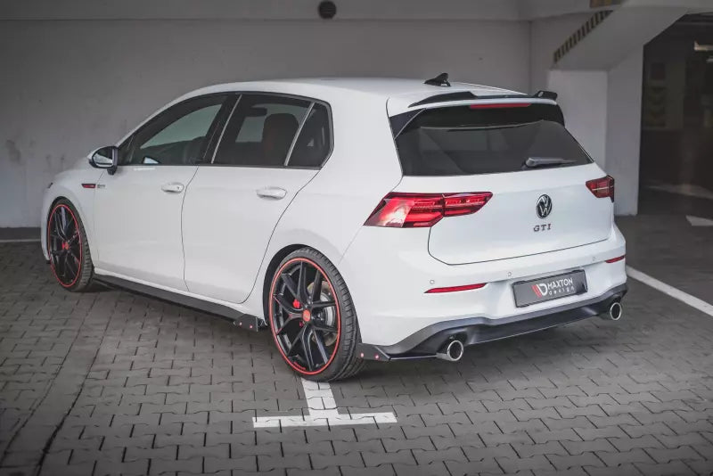 Maxton Design Diffusor Flaps V.2 für VW Golf 8 GTI / GTD Hochglanz schwarz – Ansicht 3