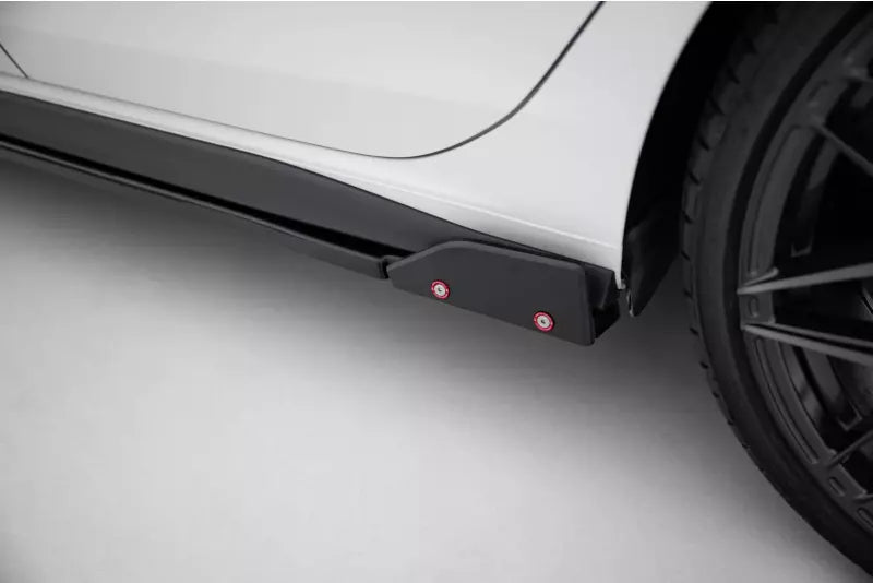Maxton Design Seitenschweller (Paar) V.2 mit Flaps für VW Golf 8 GTI / Clubsport / GTD / R-Line Hochglanz schwarz – Ansicht 3