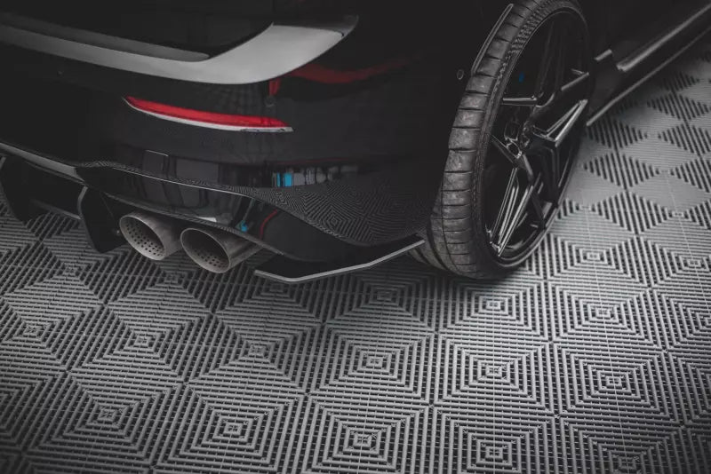 Maxton Design Street Pro Diffusor Flaps für VW Golf 8 R matt schwarz – Ansicht 1