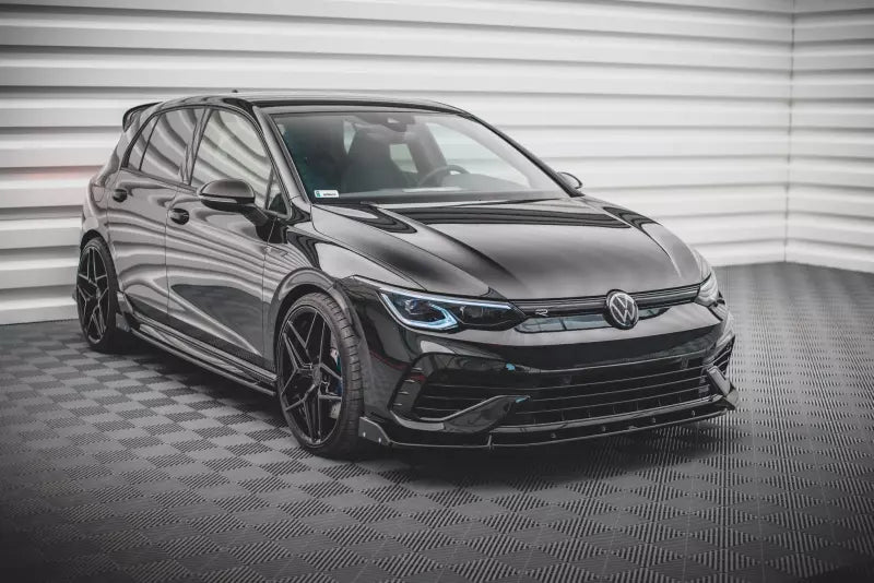 Maxton Design Frontlippe V.2 mit Flaps für VW Golf 8 R Hochglanz schwarz – Ansicht 3