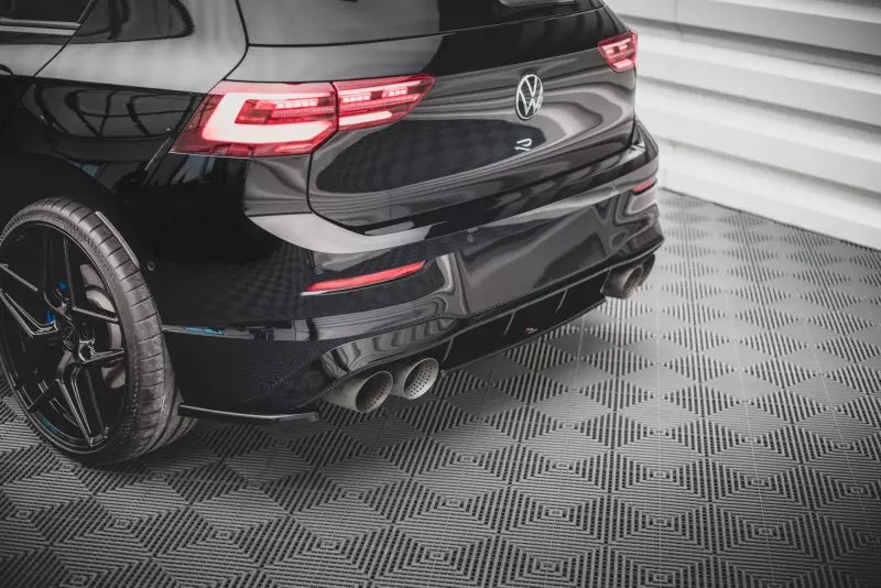 Maxton Design Heckdiffusor für VW Golf 8 R Hochglanz schwarz – Ansicht 3