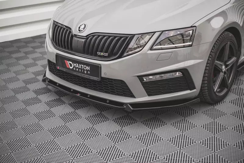 Maxton Design Frontlippe V.2 für Skoda Octavia RS 3 III 5E Facelift Hochglanz schwarz – Ansicht 1