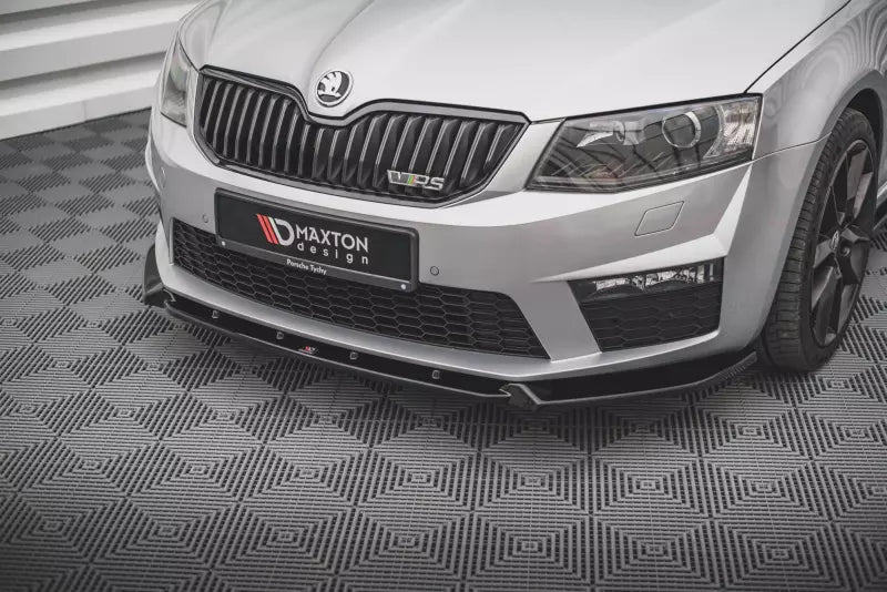 Maxton Design Frontlippe V.3 für Skoda Octavia RS 3 III 5E Hochglanz schwarz – Ansicht 3