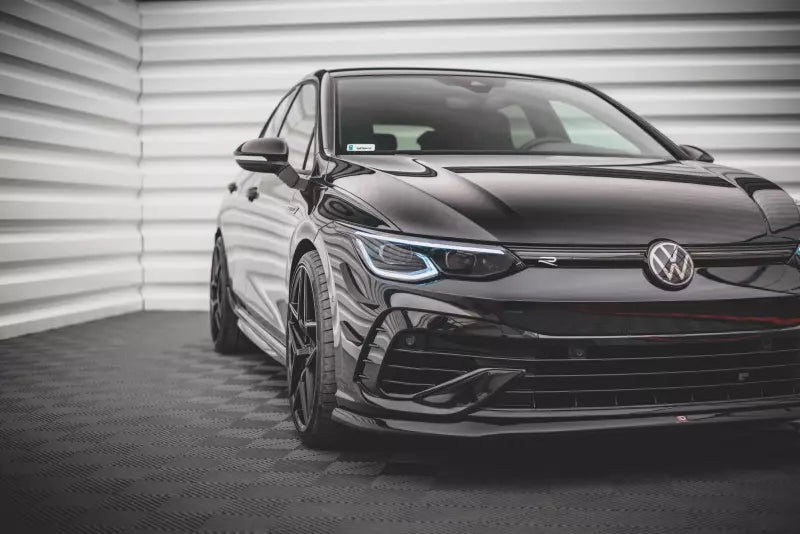 Maxton Design Frontlippe V.5 für VW Golf 8 R Hochglanz schwarz – Ansicht 3