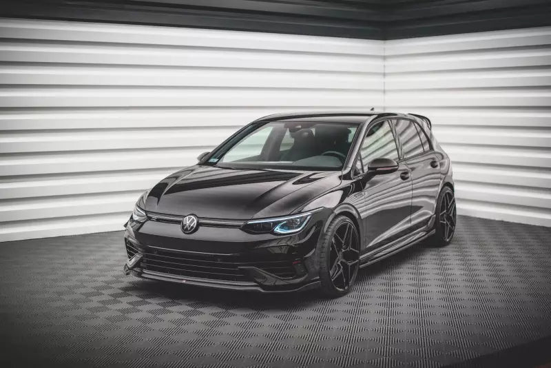 Maxton Design Frontlippe V.6 für VW Golf 8 R Hochglanz schwarz – Ansicht 1