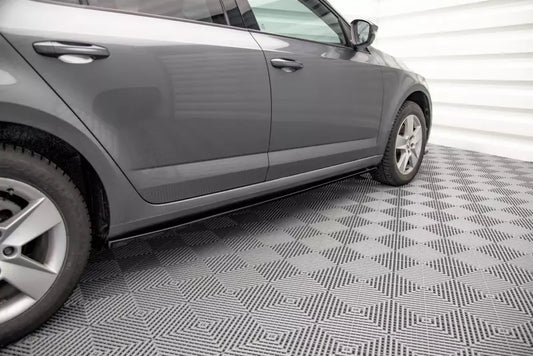 Maxton Design Seitenschweller (Paar) für Skoda Octavia 3 III 5E Facelift Hochglanz schwarz – Ansicht 1