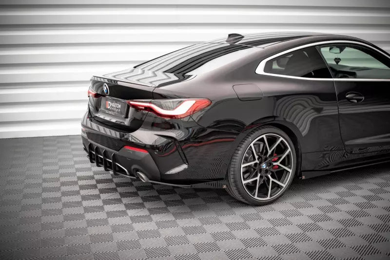 Maxton Design Street Pro Diffusor Flaps für BMW 4er G22 M Paket matt schwarz mit Hochglanz Flaps – Ansicht 2