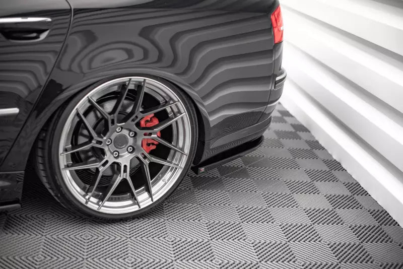 Maxton Design Diffusor Flaps für Audi S8 D3 Facelift Hochglanz schwarz – Ansicht 2