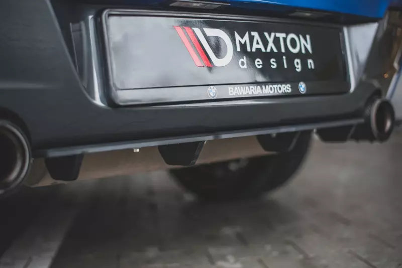 Maxton Design Street Pro Heckdiffusor für BMW M135i F20 Schwarz – Ansicht 2