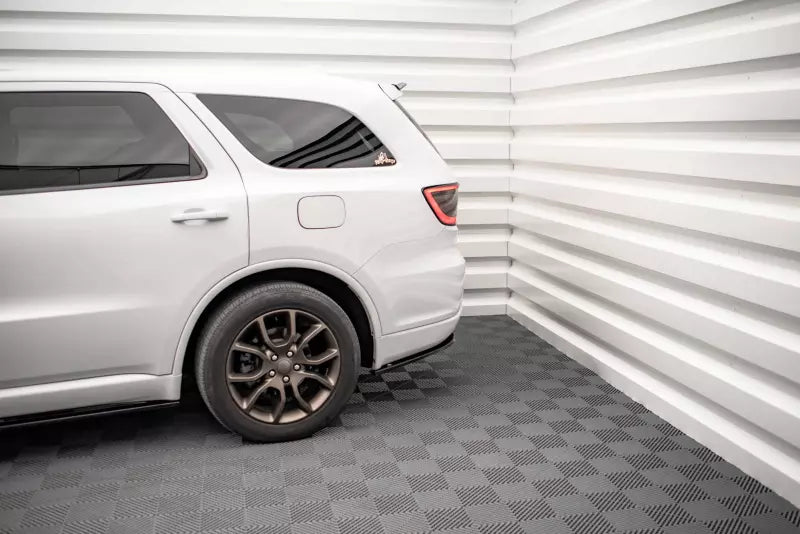 Maxton Design Diffusor Flaps für Dodge Durango RT Mk3 Hochglanz schwarz – Ansicht 3