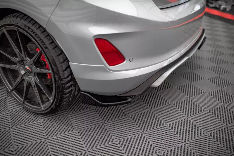 Maxton Design Diffusor Flaps V.1 für Ford Fiesta ST Mk8 Hochglanz schwarz – Ansicht 3