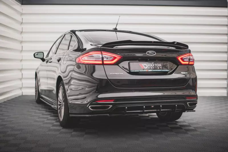 Maxton Design Heckdiffusor für Ford Mondeo Mk5 Hochglanz schwarz – Ansicht 1