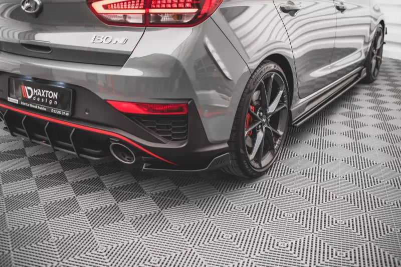 Maxton Design Diffusor Flaps V.3 für Hyundai I30 N Hatchback Mk3 Facelift Hochglanz schwarz – Ansicht 1