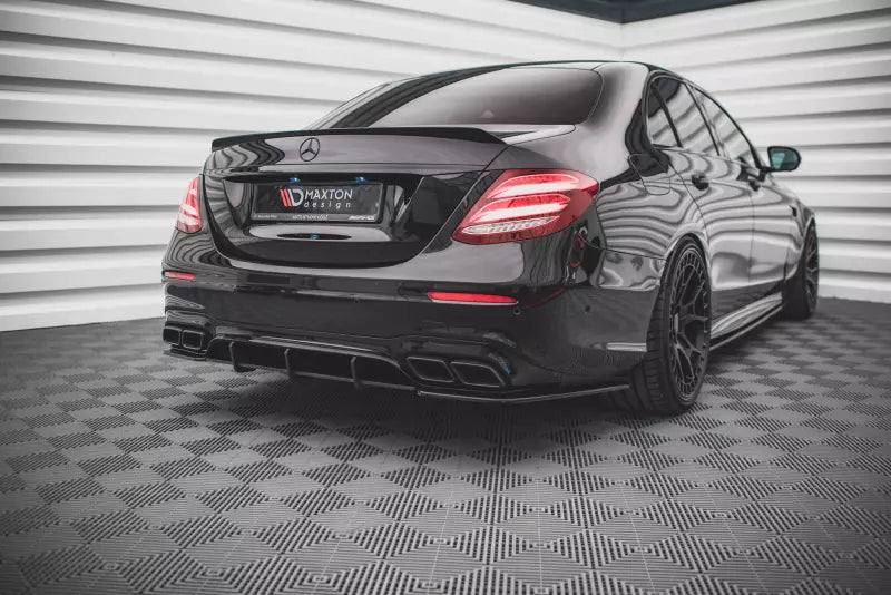 Maxton Design Street Pro Heckdiffusor für Mercedes E63 AMG Kombi/Limousine S213/W213 Schwarz – Ansicht 1