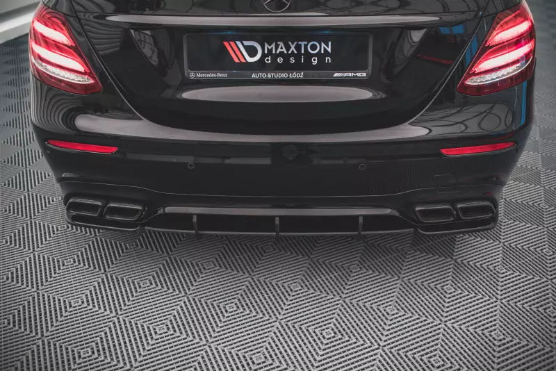 Maxton Design Street Pro Heckdiffusor für Mercedes E63 AMG Kombi/Limousine S213/W213 Schwarz – Ansicht 2