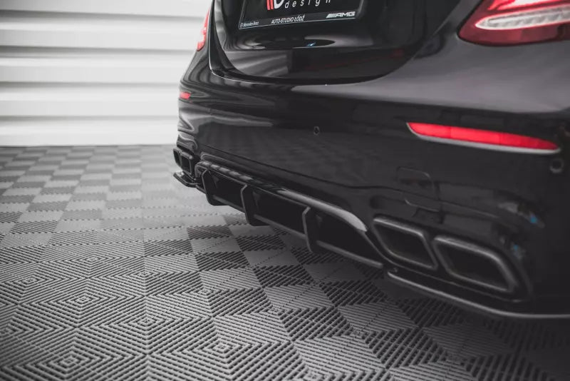 Maxton Design Street Pro Heckdiffusor für Mercedes E63 AMG Kombi/Limousine S213/W213 Schwarz – Ansicht 3