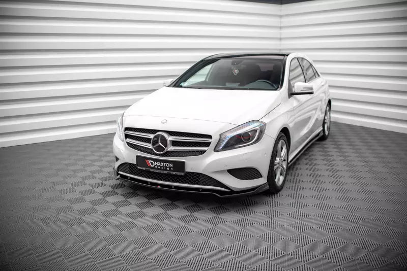Maxton Design Frontlippe V.2 für Mercedes A-Klasse W176 Hochglanz schwarz – Ansicht 1