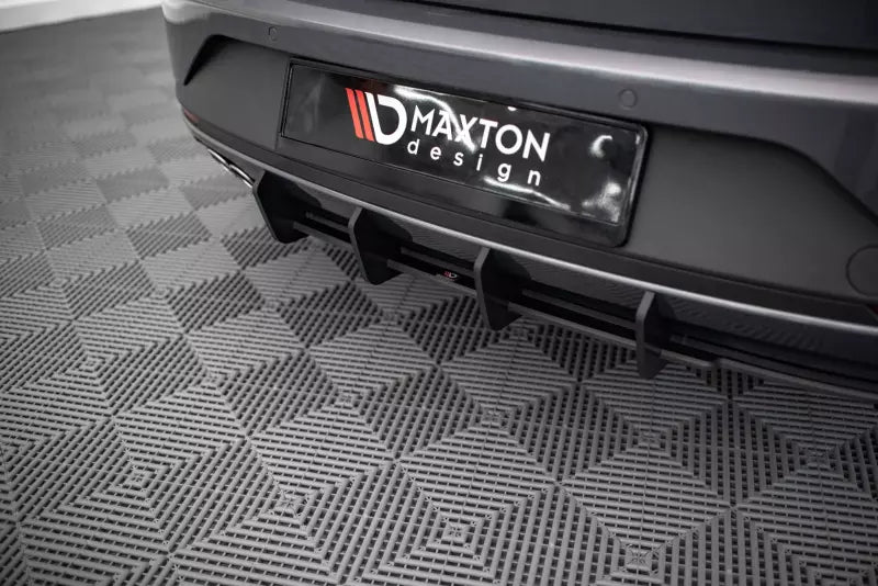 Maxton Design Street Pro Heckdiffusor für Seat Leon FR Sportstourer Mk3 Schwarz – Ansicht 3