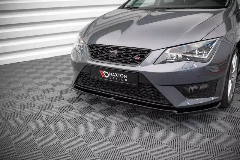 Maxton Design Frontlippe V.2 für Seat Leon FR / Cupra Mk3 Hochglanz schwarz – Ansicht 1
