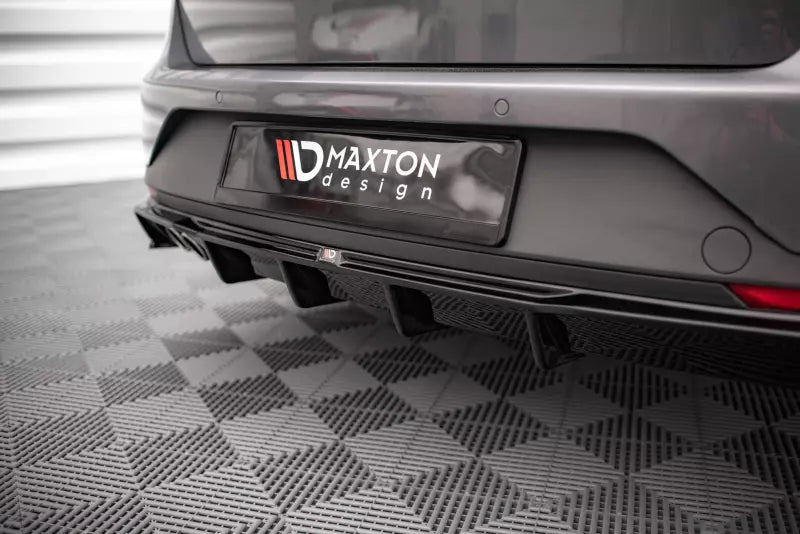 Maxton Design Heckdiffusor für Seat Leon FR Sportstourer Mk3 Hochglanz schwarz – Ansicht 3