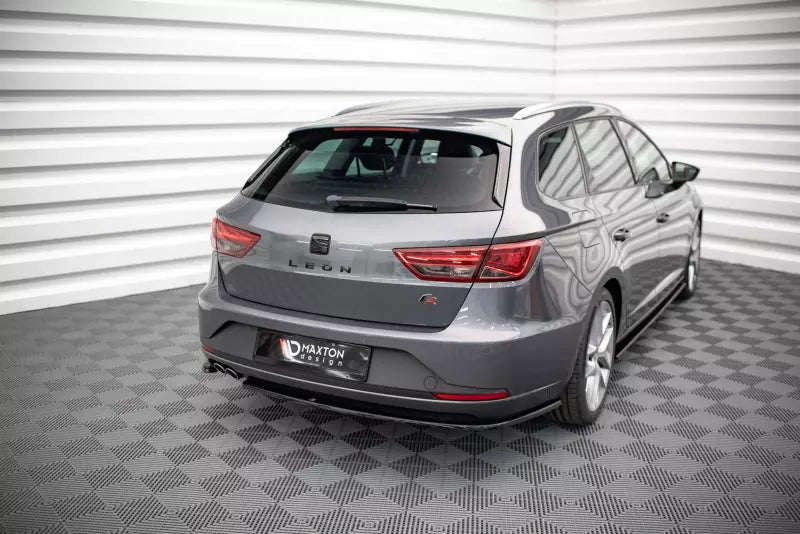 Maxton Design Heckdiffusor V.1 für für Seat Leon FR Sportstourer Mk3 Hochglanz schwarz – Ansicht 1