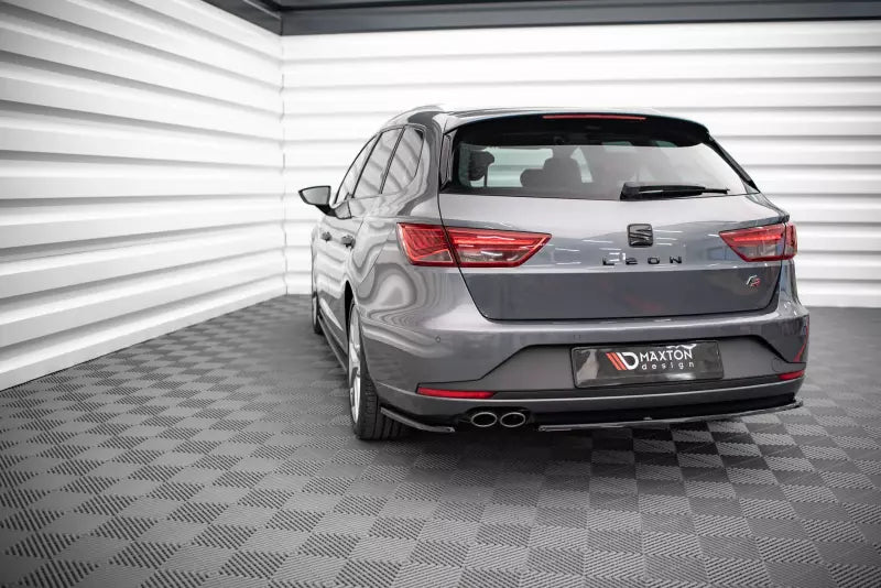 Maxton Design Heckdiffusor V.1 für für Seat Leon FR Sportstourer Mk3 Hochglanz schwarz – Ansicht 3