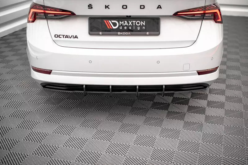 Maxton Design Street Pro Heckdiffusor für Skoda Octavia Mk4 Schwarz – Ansicht 1