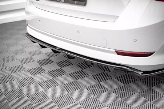 Maxton Design Heckdiffusor DTM Look für Skoda Octavia Mk4 Hochglanz schwarz – Ansicht 1