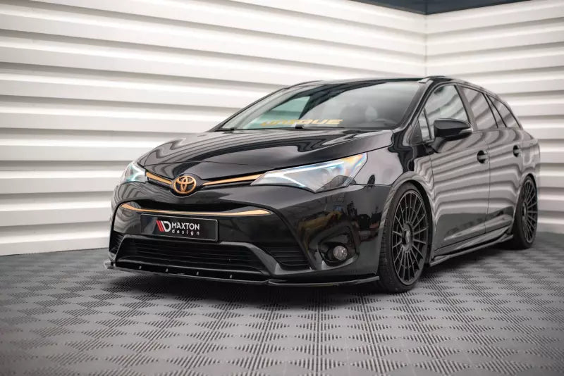 Maxton Design Frontlippe V.2 für Toyota Avensis Mk3 Facelift Hochglanz schwarz – Ansicht 1