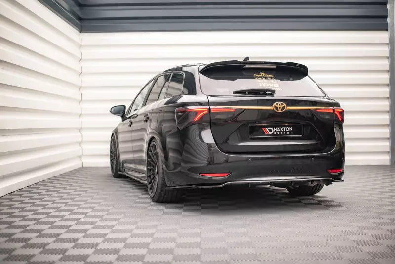 Maxton Design Heckdiffusor DTM Look für Toyota Avensis Mk3 Facelift Hochglanz schwarz – Ansicht 2