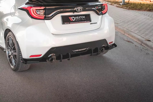 Maxton Design Street Pro Heckdiffusor für Toyota GR Yaris Mk4 Schwarz – Ansicht 1