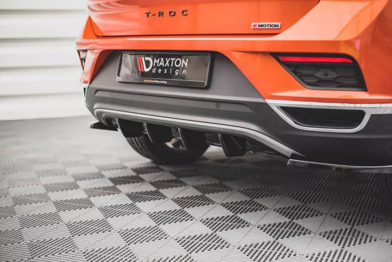 Maxton Design Heckdiffusor für VW T-Roc Mk1 Hochglanz schwarz – Ansicht 2