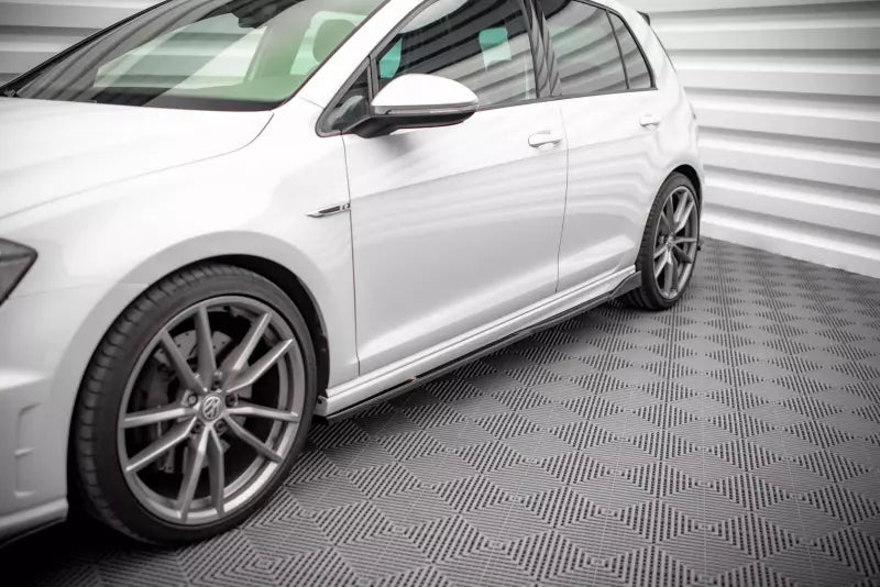 Maxton Design Seitenschweller (Paar) V.2 für VW Golf 7 R Hochglanz schwarz – Ansicht 1