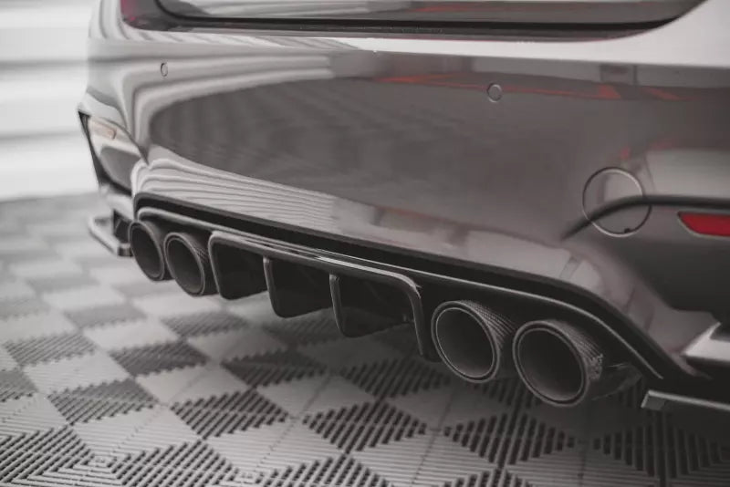 Maxton Design Heckdiffusor für BMW 4er F82 / F83 M-Paket / M4 Hochglanz schwarz – Ansicht 3