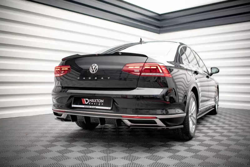 Maxton Design Heckdiffusor für VW Passat B8 Facelift Hochglanz schwarz – Ansicht 1