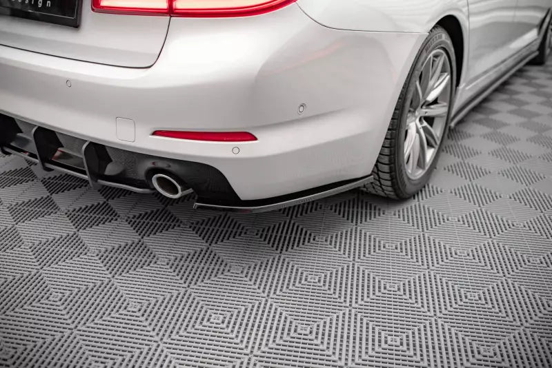 Maxton Design Diffusor Flaps für BMW 5er G30 / G31 Hochglanz schwarz – Ansicht 1