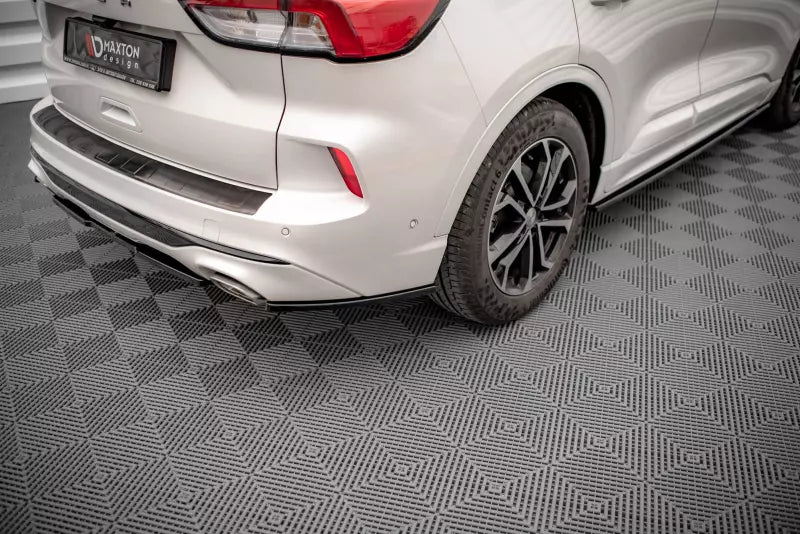 Maxton Design Diffusor Flaps für Ford Kuga ST-Line Mk3 Hochglanz schwarz – Ansicht 1