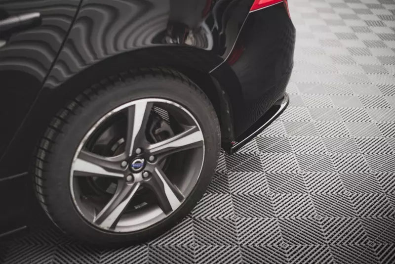 Maxton Design Diffusor Flaps für Volvo S60 R-Design Mk2 Hochglanz schwarz – Ansicht 1
