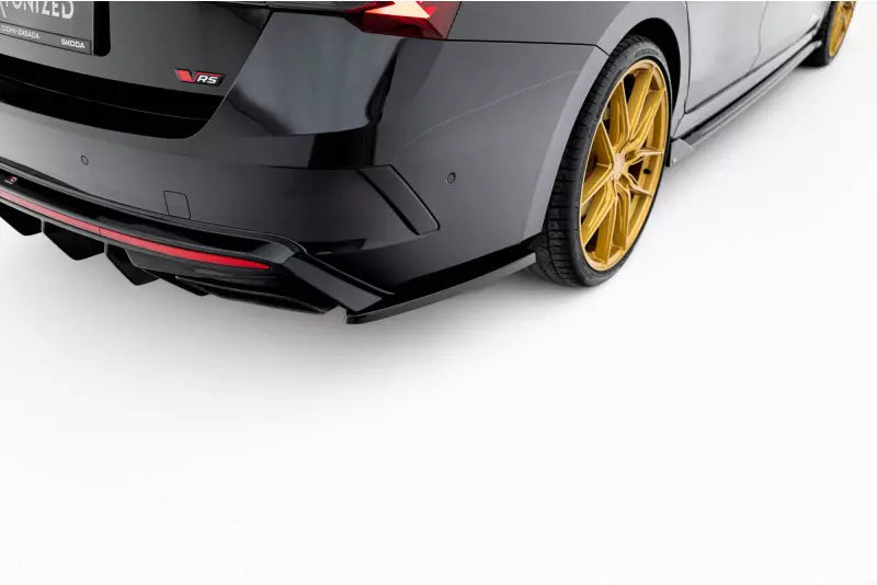 Maxton Design Diffusor Flaps V.3 für Skoda Octavia RS Mk4 Hochglanz schwarz – Ansicht 1