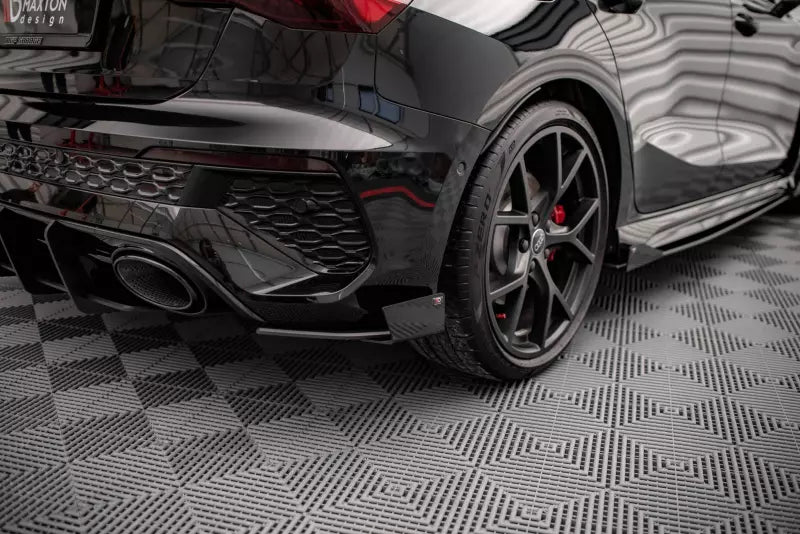 Maxton Design Street Pro Heckdiffusor Flaps für Audi RS3 Sportback 8Y Hochglanz schwarz – Ansicht 2