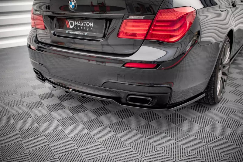 Maxton Design Heckdiffusor DTM Look für BMW 7 M-Paket F01 Hochglanz schwarz – Ansicht 1