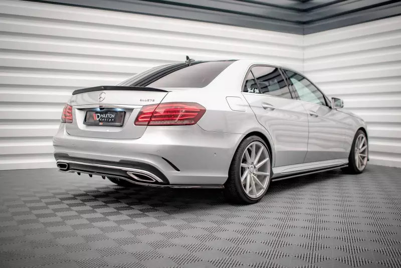 Maxton Design Heckdiffusor DTM Look für Mercedes E Klasse W212 AMG-Line Limousine Facelift Hochglanz schwarz – Ansicht 1
