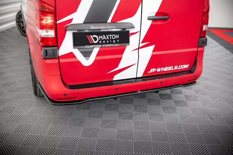 Maxton Design Heckdiffusor DTM Look für Mercedes Vito W447 Facelift Hochglanz schwarz – Ansicht 1