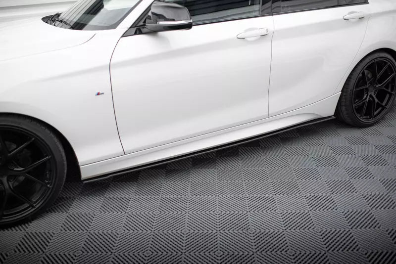 Maxton Design Street Pro Seitenschweller (Paar) V.2 für BMW 1er F20 M135i / M140i / M-Paket matt schwarz – Ansicht 1